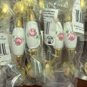 6 ceramic white with flower‎ 3” pulls dresser drawer table antique gold